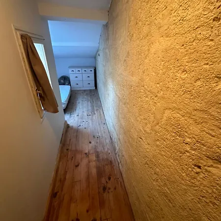 Апартаменты Chambre Dans *